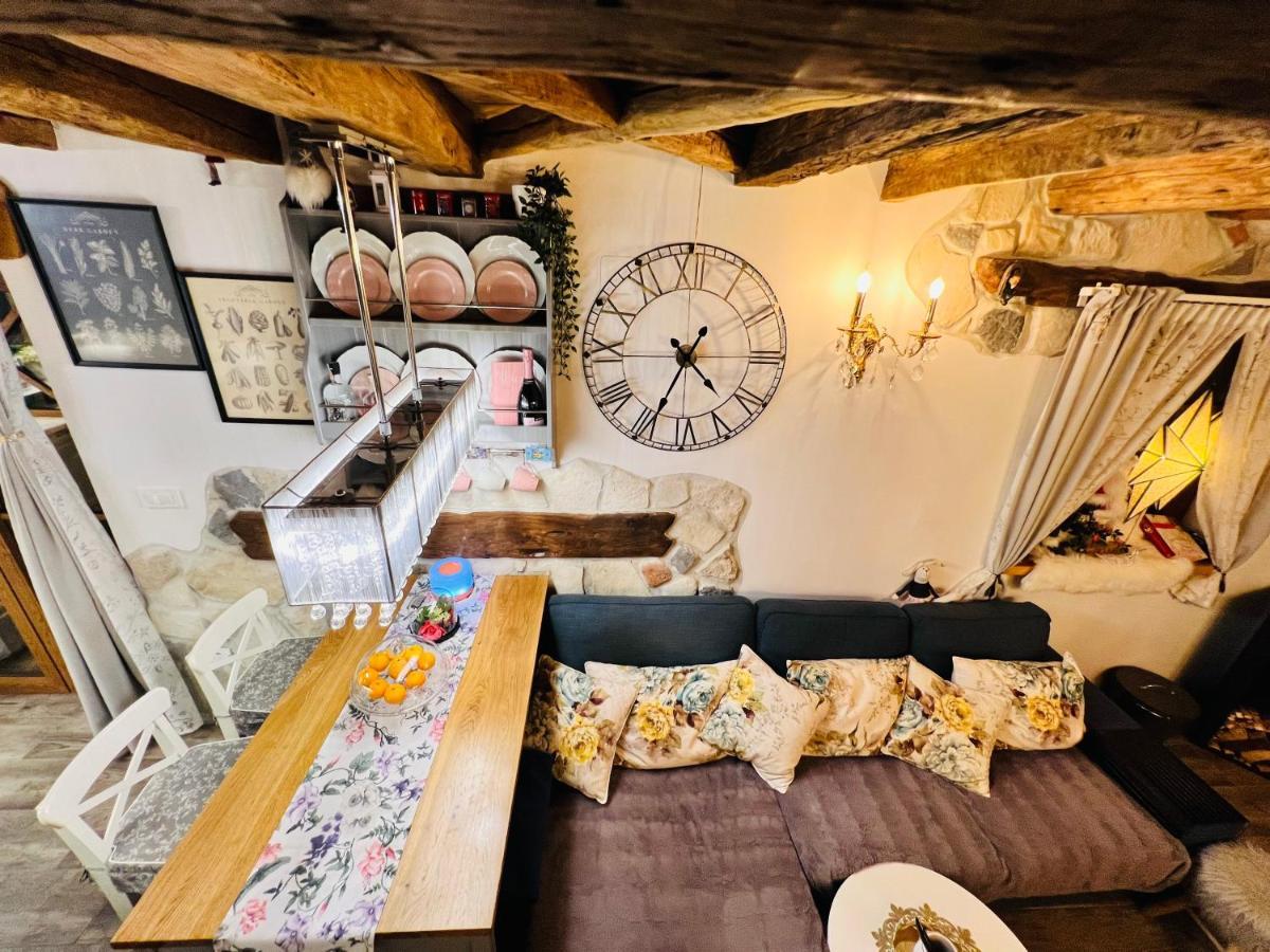 Villa Kuca Za Odmor Carolija Jastrebarsko Exterior foto